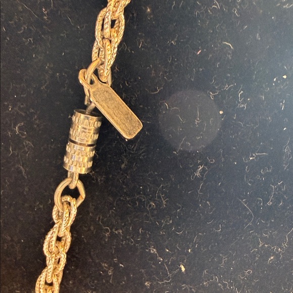 Vintage 1928 brand Silvertone rope chain necklace with barrel closure - Picture 2 of 3